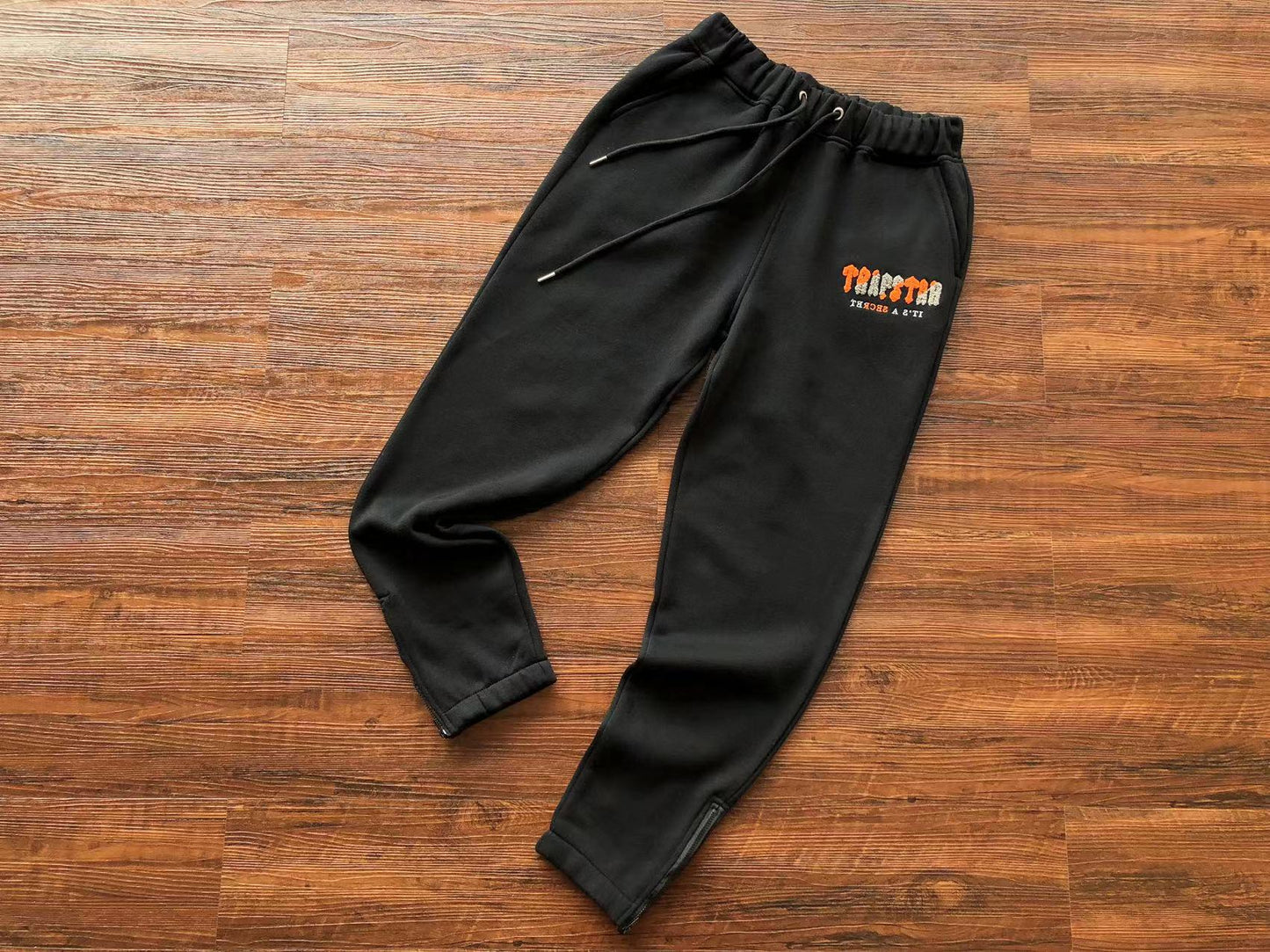 Trapstar Tracksuit Black / Orange